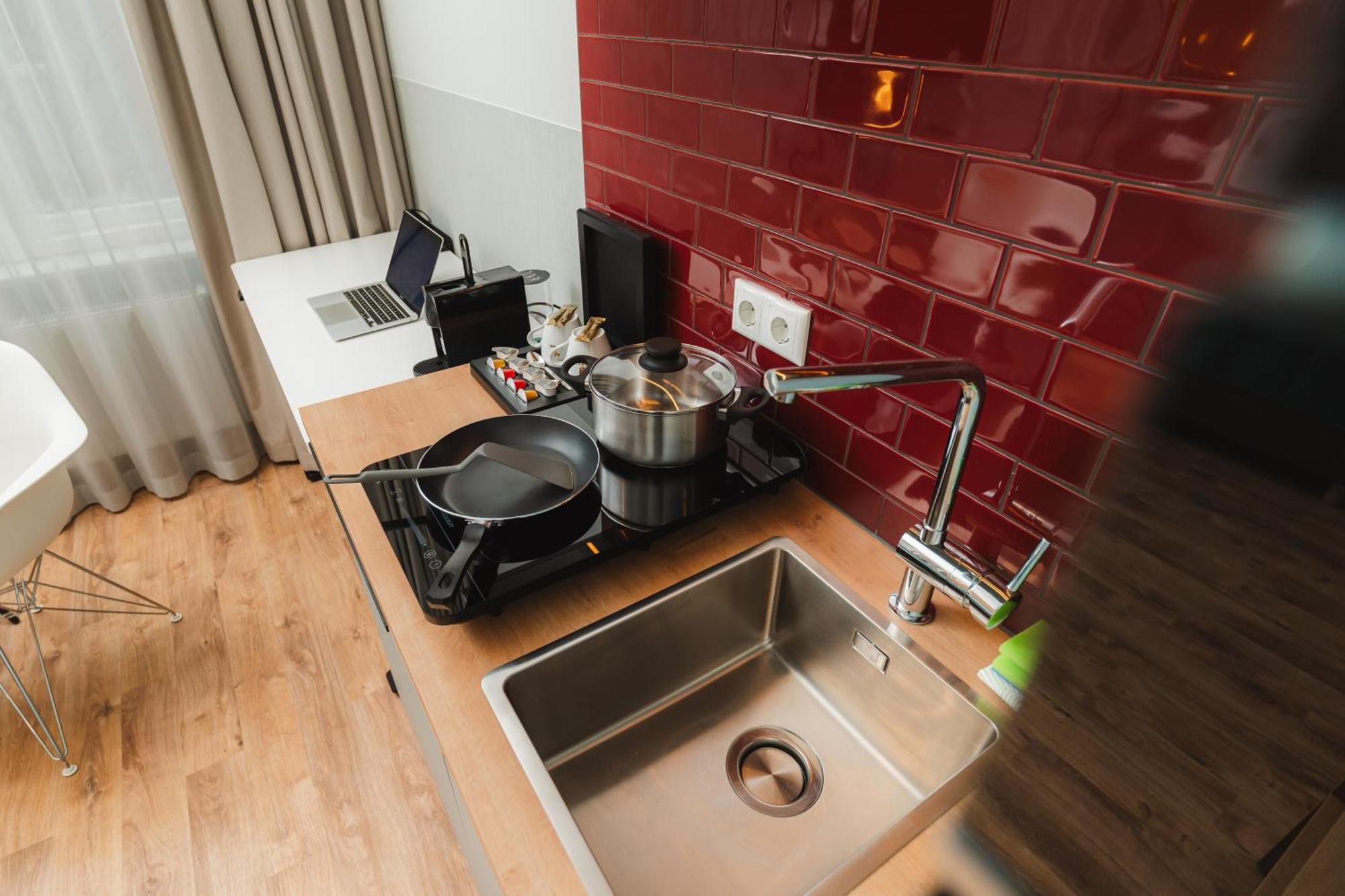 H24 Hotel Apartments Eberswalde Buitenkant foto